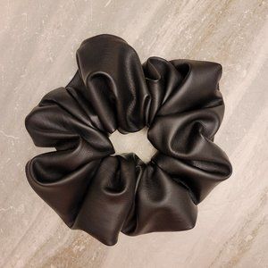 2 for 25! Giant scrunchies!